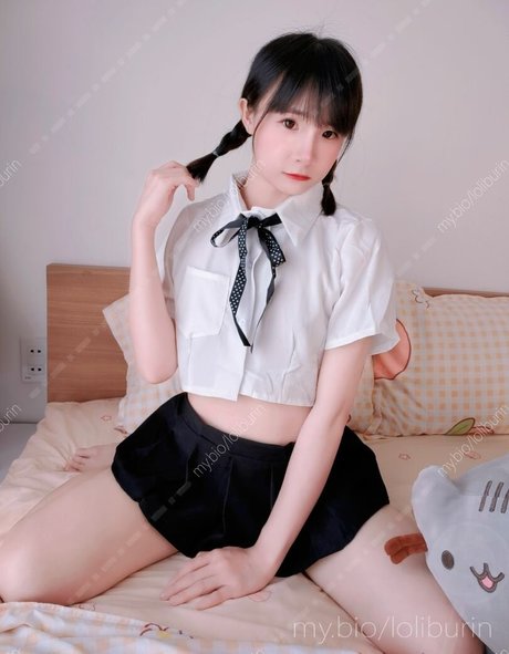 loliburin 独占スター 写真