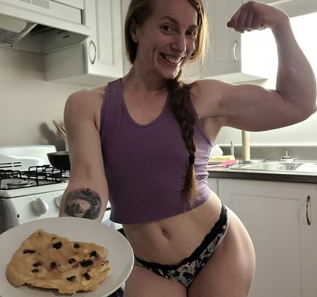 ヌード熟女オンリーファンズ 限定 ギャラリー