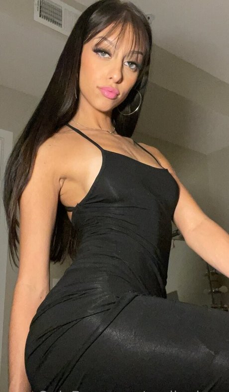 aprilpaigee エロティックモデル 画像