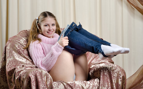 アジア人の偽おっぱいオンリーファンズ エロ 画像