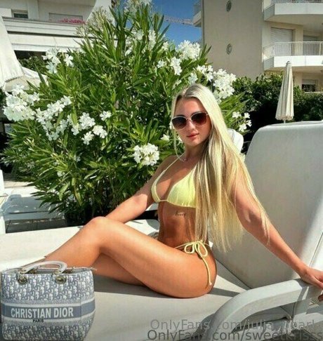 熟女の手コキオンリーファンズ セクシーヌード 画像