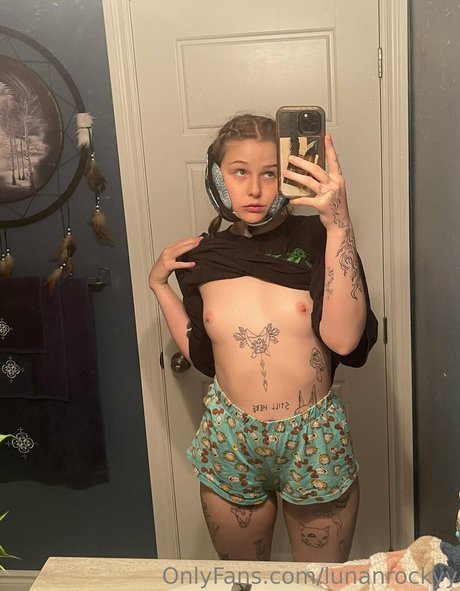 lunanrockyy 美しい女優 ギャラリー