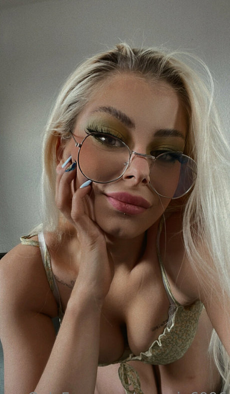 教室オンリーファン トップ 写真