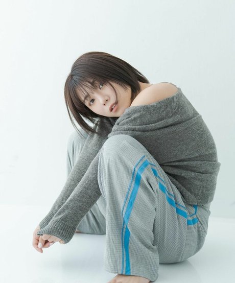 Narumi Ohkawa エロティックモデル 画像