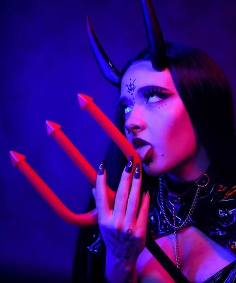 アウトドア 熟女 オンリーファンズ ベスト 写真