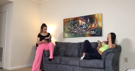 ダウンオンリーファン アダルト無料 画像