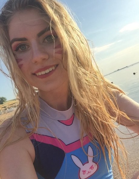 Sasha Dias 裸モデル 写真