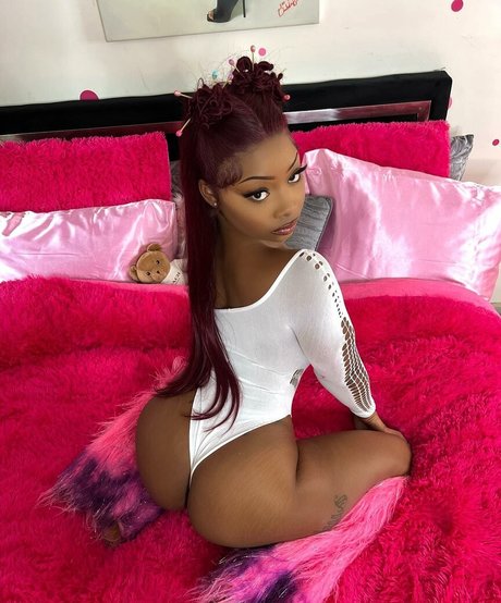 ダウンオンリーファン アート裸 写真