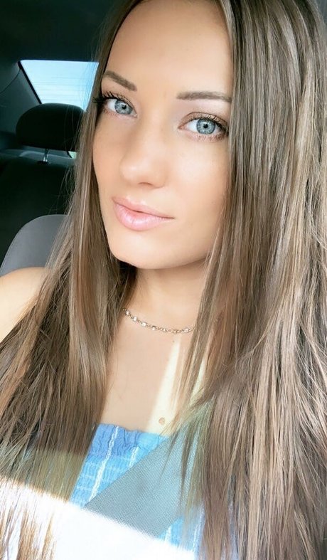 Britney Marie 裸モデル 画像