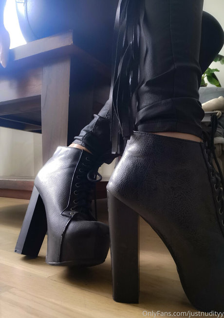 smellsliketnspiritvip ポルノスター xxx 写真