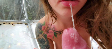 smellsliketnspiritvip 美しいモデル 写真