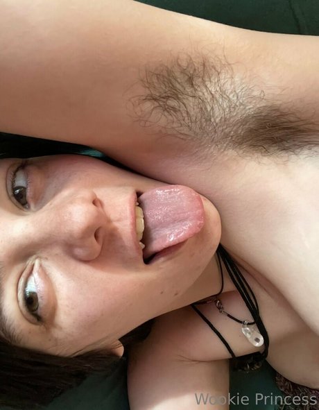 小柄なティーンオンリーファン ポルノグラフィック 写真