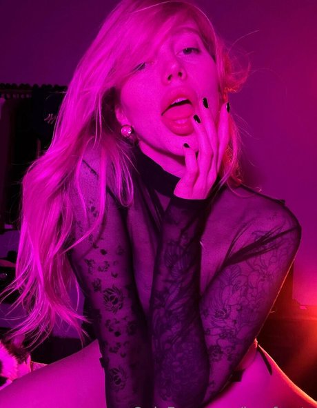 larafrosty スターセックス 写真