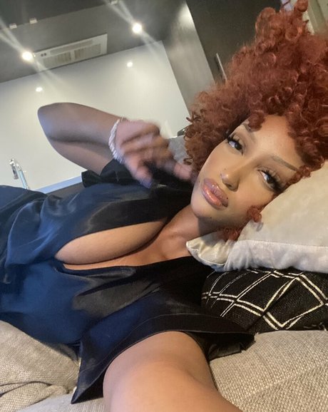 黒人ティーンのプッシーオンリーファンズ セクシーヌード 写真