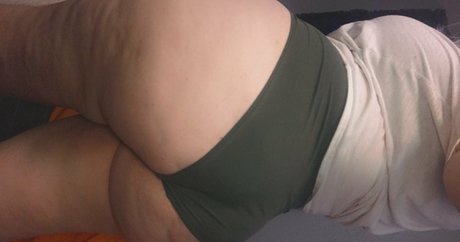 ぽっちゃりブルネットオンリーファンズ 無料ポルノ 画像