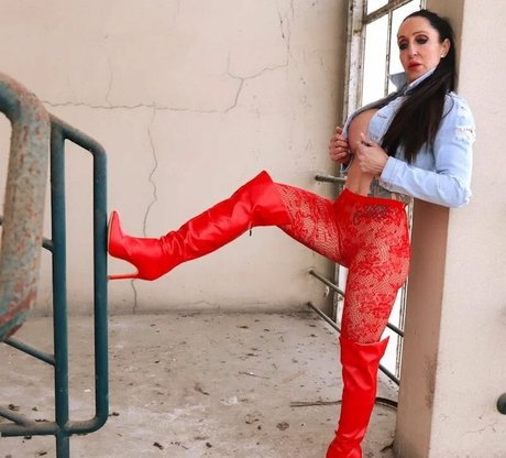 robertabrevi セクシーモデル 画像