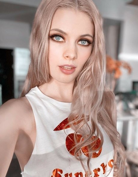 Sophie Sparks HD女優 写真