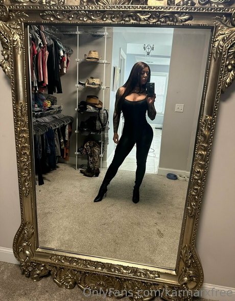 スペードのクイーン オンリーファンズ ホットxxx 写真