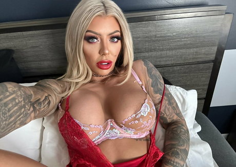 フィットネス 裸 オンリーファンズ えろた 画像