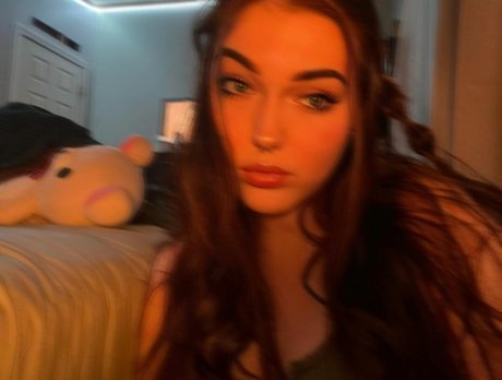 Omwhore ポルノ女優 ギャラリー