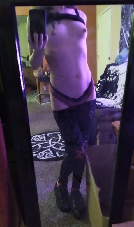 巨乳ストリップオンリーファンズ ベスト 写真