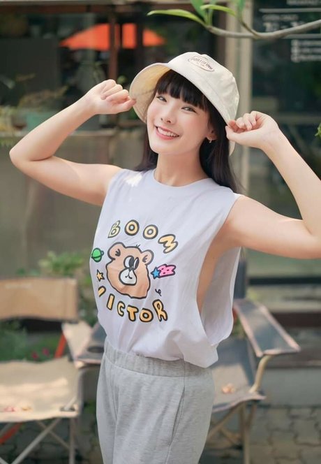 アジア人ニューハーフオンリーファンズ 無料ポルノ 画像