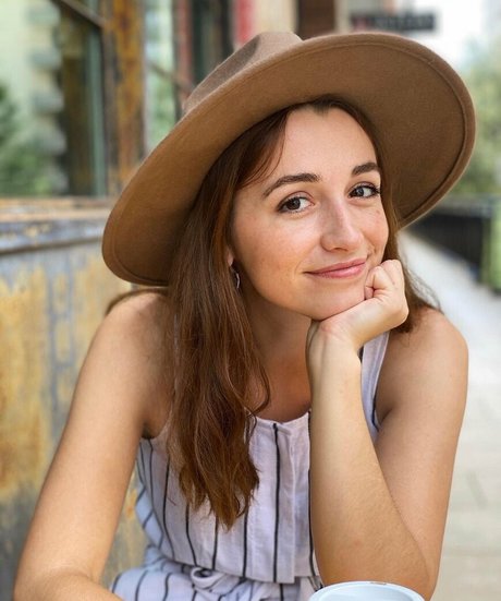 ダウンオンリーファン ホットセクシー 写真