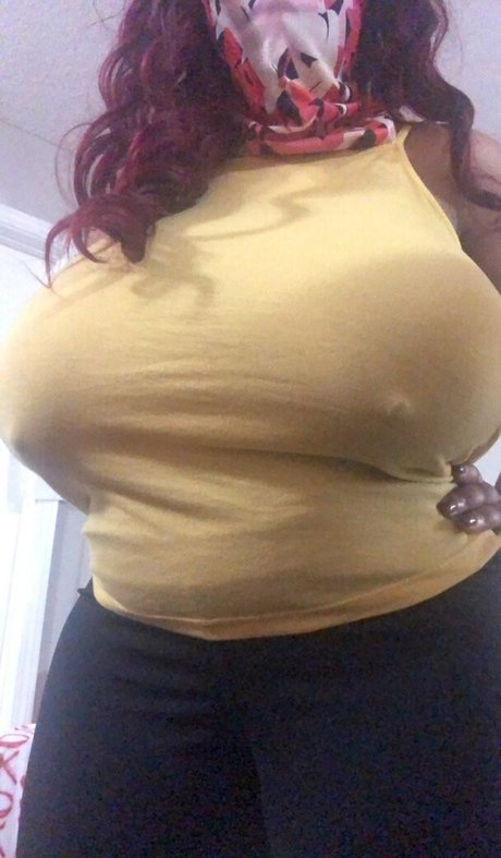 bigtatty 女優 写真