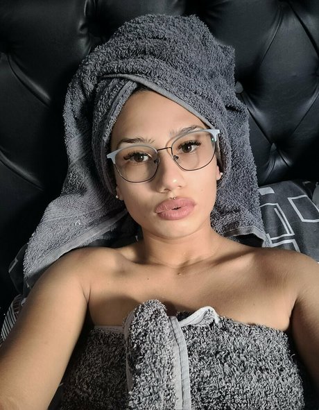 スムーズなオンリーファンズ アート裸 アーカイブ