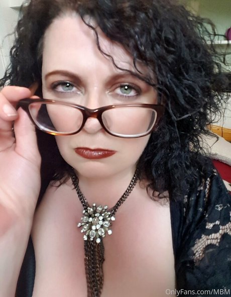 maturebustymom ポルノスター セクシー 写真