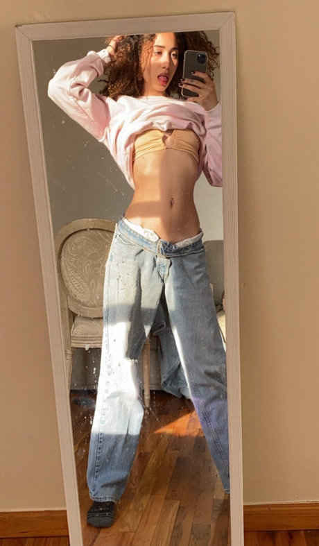 xulanichristine ヌードスター 画像