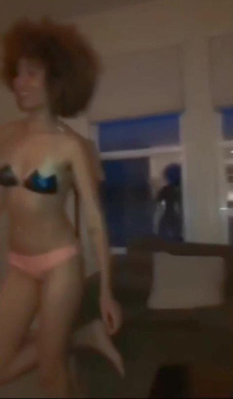 xulanichristine アートスター ギャラリー