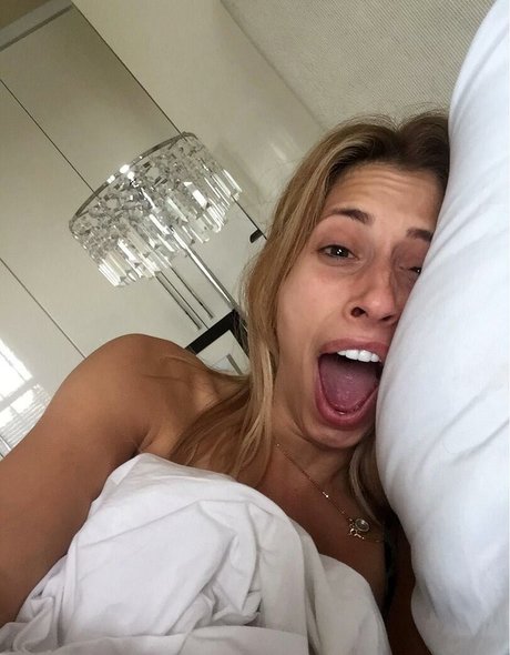 Stacey Solomon ヌードスター 写真