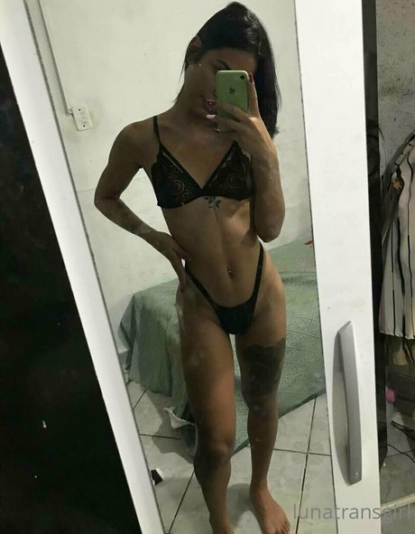 バニープリンセスオンリーファンズ ポルノ ギャラリー