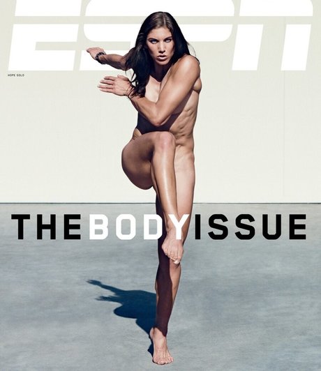 Hope Solo ヌードモデル 写真