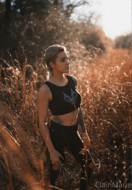 Clair Marie 完璧なスター ギャラリー