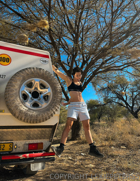 Lexiepeterss スター 裸 画像