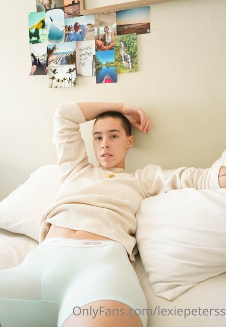 Lexiepeterss ポルノスター 高品質 写真