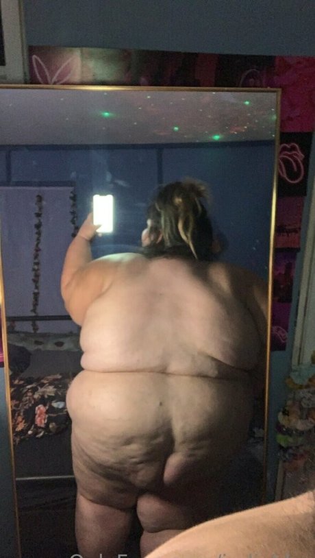 フィットネス熟女オンリーファンズ ヌード 画像