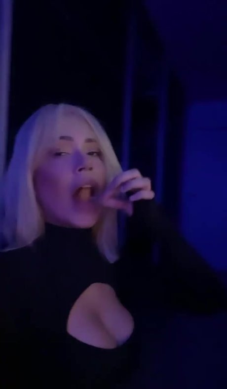 Lara Silva ポルノスター ホット アーカイブ