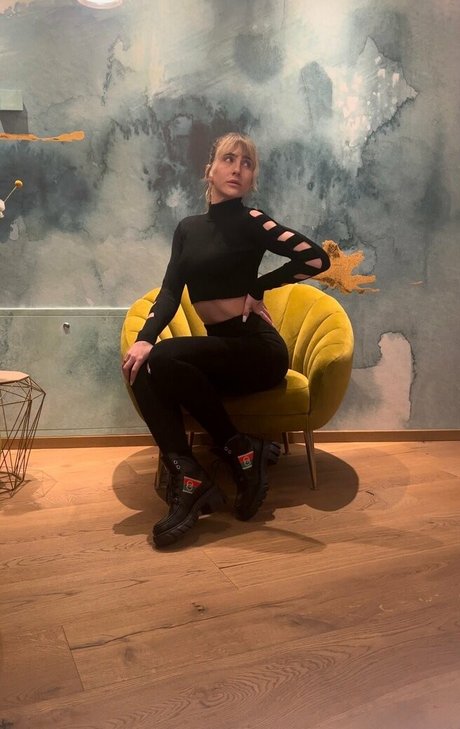 ブロンドのお尻オンリーファンズ パーフェクト 写真