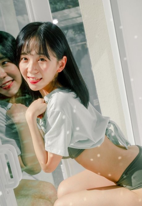 leeesovely ポルノモデル 画像