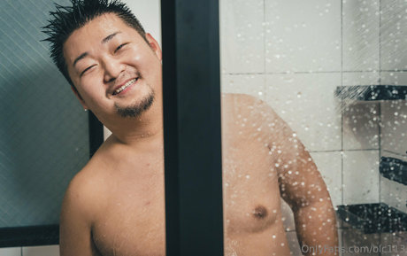 エモな痴女オンリーファンズ 無料 写真