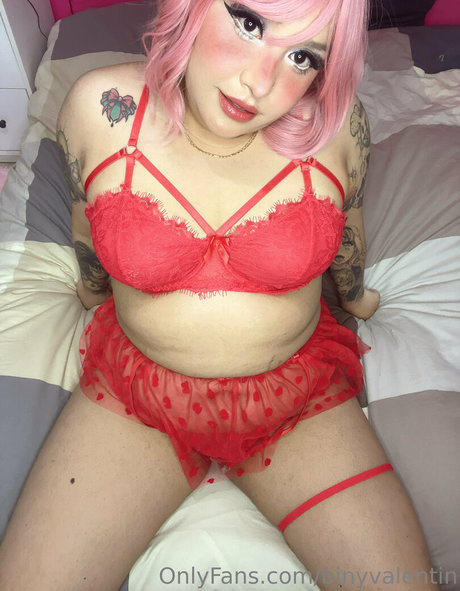 binyvalentin セクシーモデル 写真