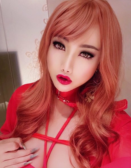 vampypat ポルノモデル 写真