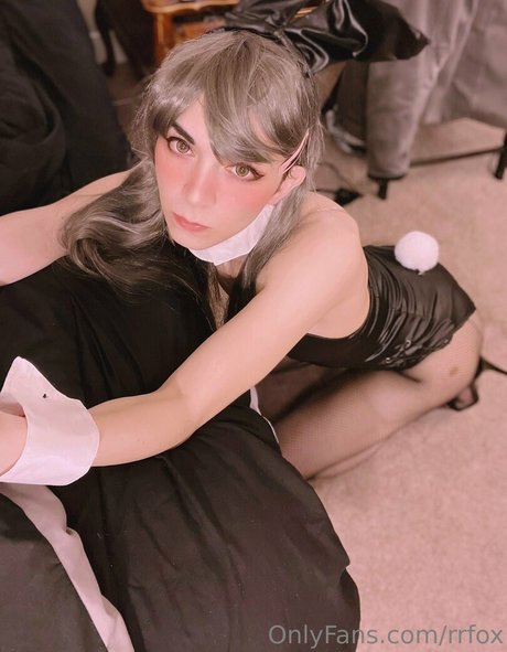 rrfox ポルノスター ヌード 画像