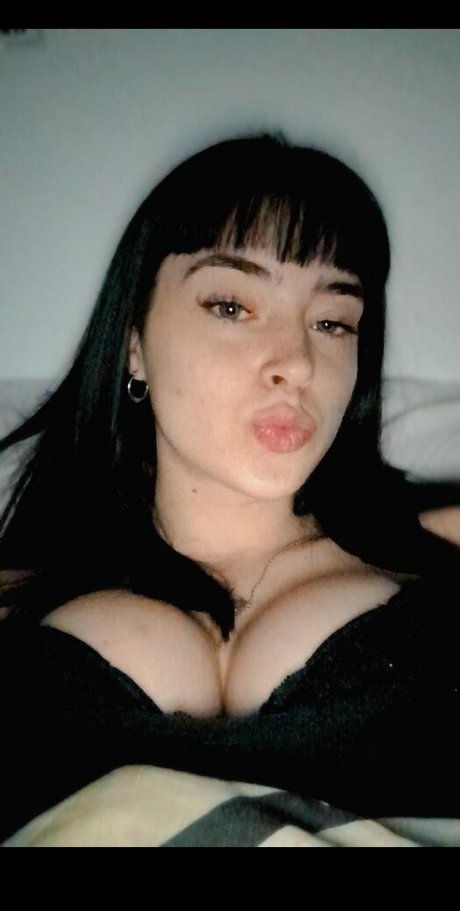 Cami barressi ホット女優 画像