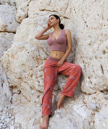 Helga Lovekaty ポルノモデル 画像