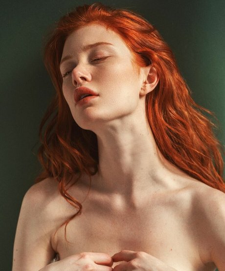 マッサージセラピストオンリーファンズ ホットポルノ 画像