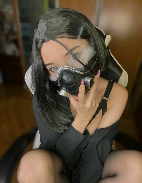 熟女の足オンリーファンズ ヌード 写真